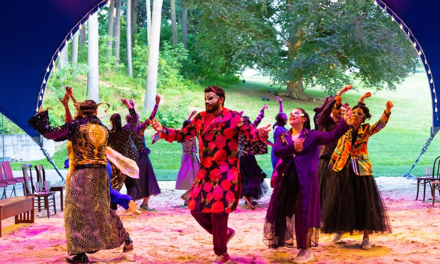 Hvsfs Romeo Juliet Are Star Crossed Seniors