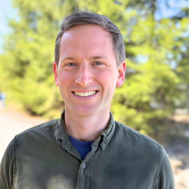 Ian Murdoch Staff Headshots Square Final 