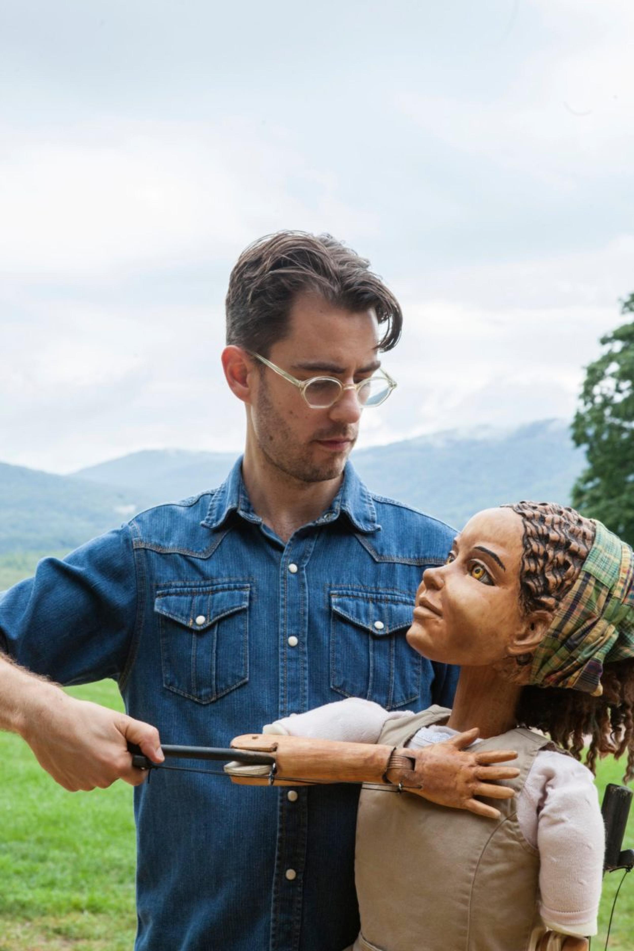 New York Times Rip Van Winkle Newly Awake Meets His Neighbors Onstage 2