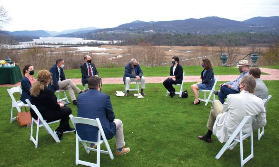 Schumer Meets With Local Culture And Theater Reps