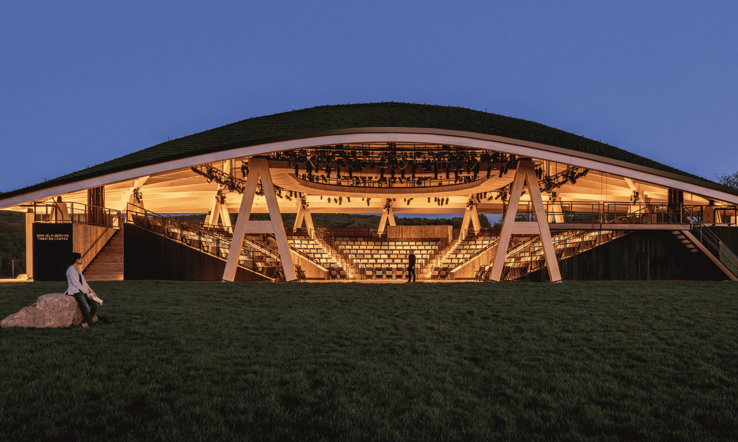 Slide Homepage Front Of Theater Photo By Jason Orear 1 
