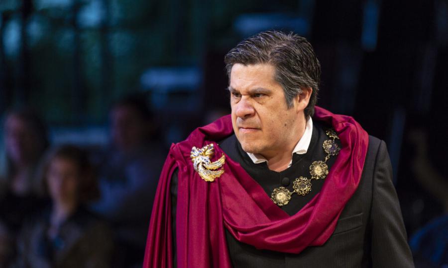 Wall Street Journal Richard Ii Cuts Straight To The Heart