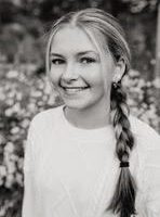 Headshot Image for Elsa Minkin